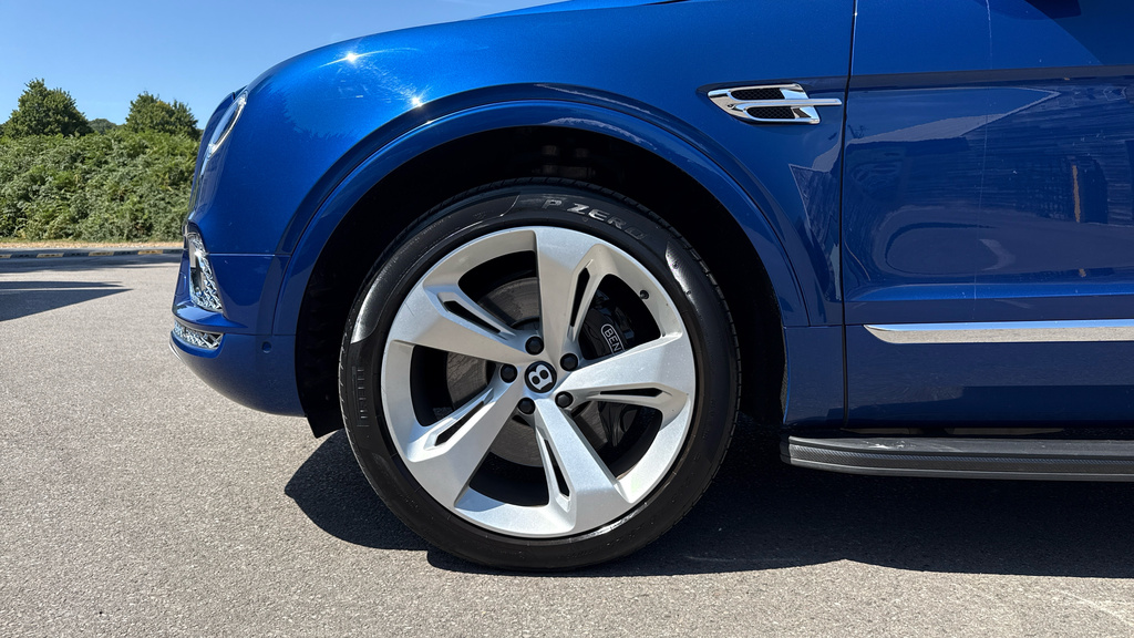 Bentley Bentayga 6.0L W12 Blue #6