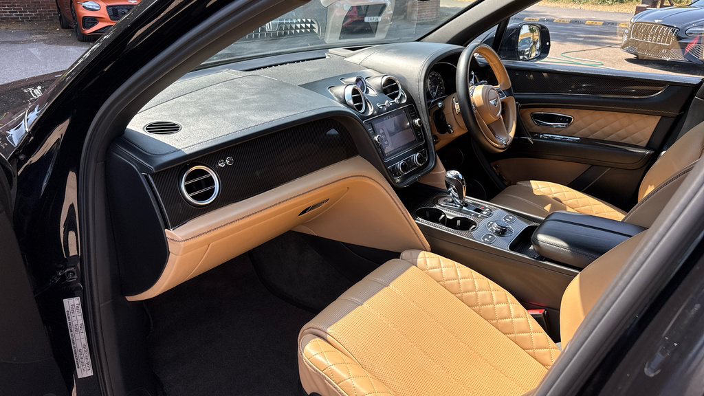 Bentley Bentayga Blackline Touring City Black #2
