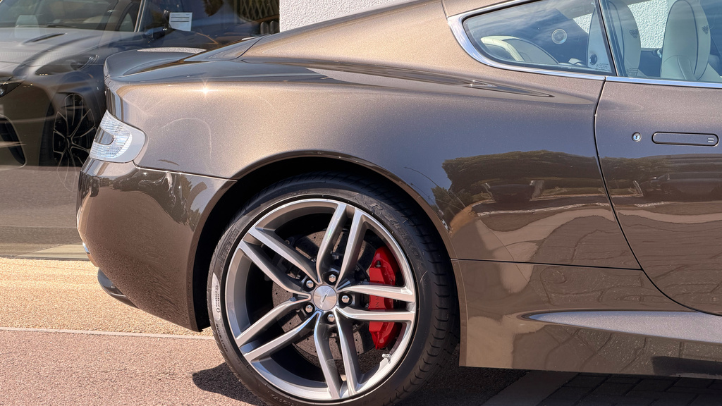 Aston Martin DB9 6.0 V12 Coupe T-tronicii Euro 5 510 Bh Silver #16