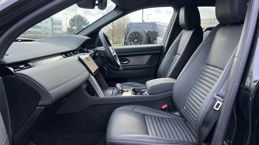 Land Rover Discovery Sport Dynamic Se Black #3