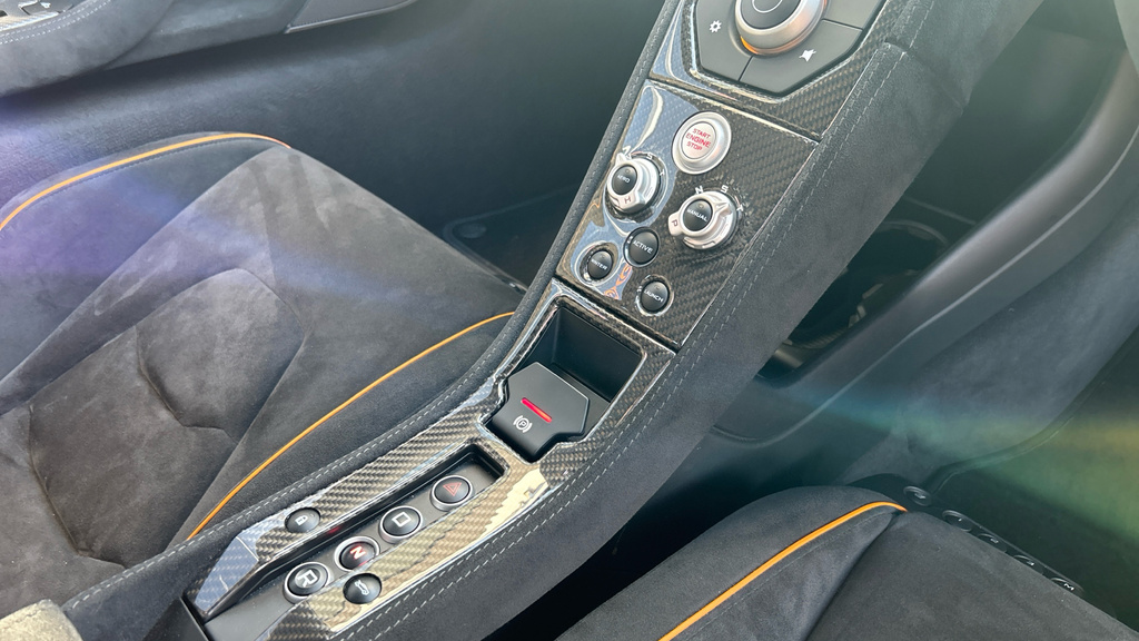 McLaren 650S Coupe 3.8T Black #13