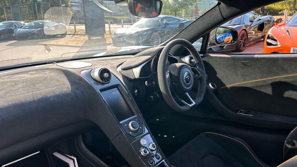McLaren 650S Coupe 3.8T Black #19