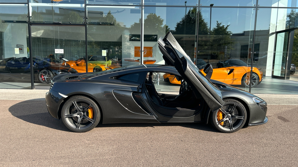 McLaren 650S Coupe 3.8T Black #25
