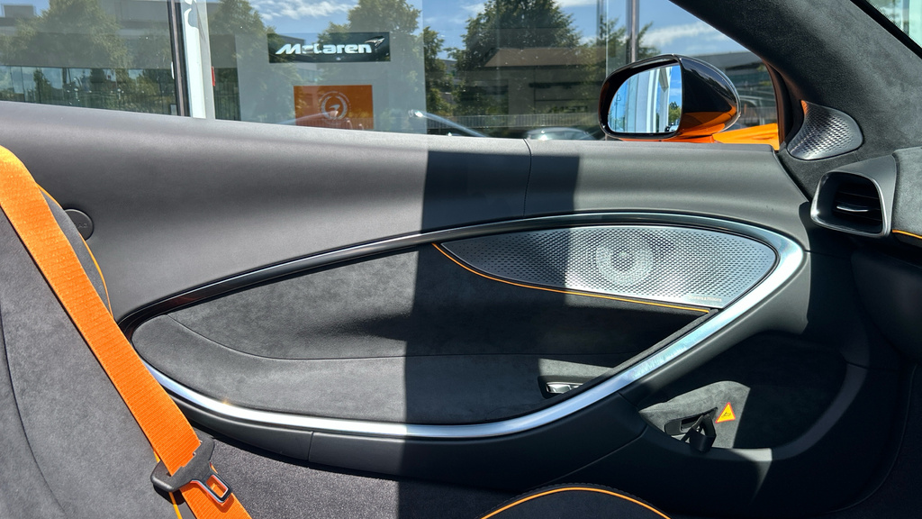 McLaren Artura V6 Phev 700 Ssg YD26DLO Grey #24