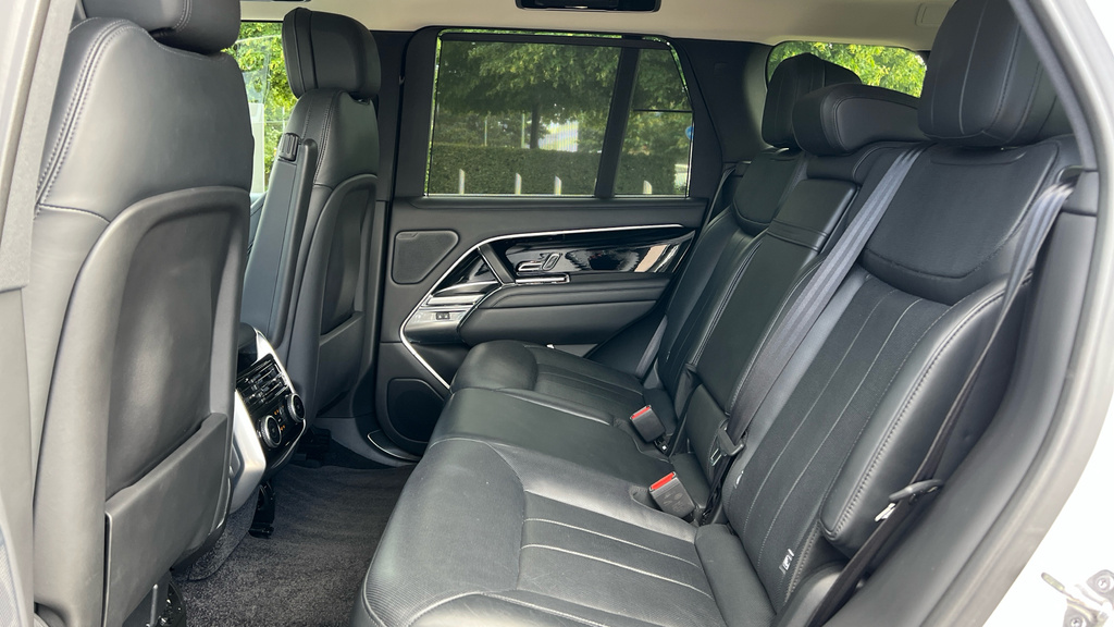 Land Rover Range Rover Hse White #4