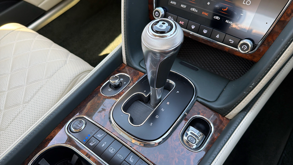Bentley Flying Spur V8 Green #26