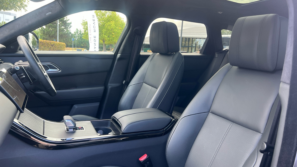 Land Rover Range Rover Velar Autobiography Black #3