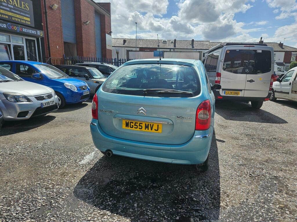 Citroen Xsara Picasso 1.6 Hdi Exclusive Blue #2