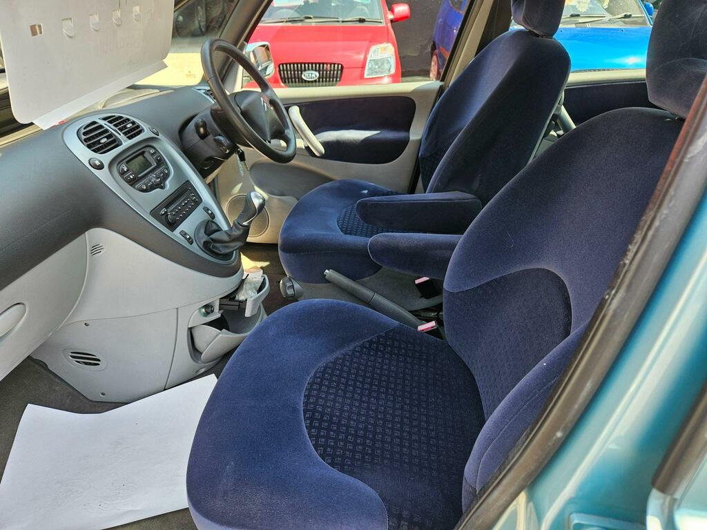 Citroen Xsara Picasso 1.6 Hdi Exclusive Blue #5