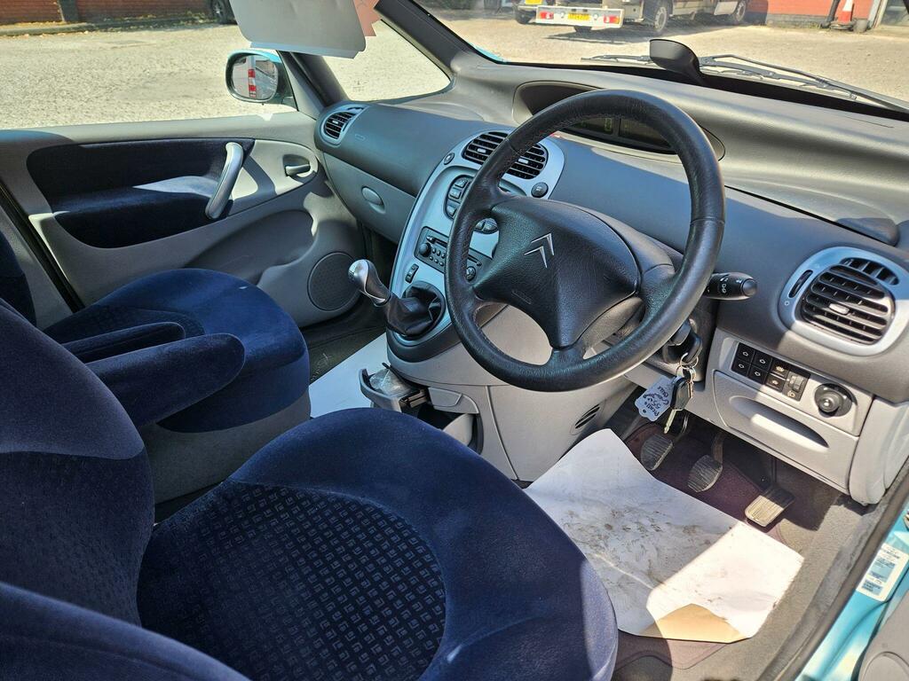 Citroen Xsara Picasso Desire Hdi 5-Door Blue #8