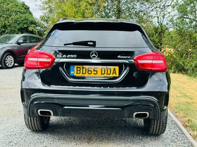 Mercedes-Benz GLA Class 2.1 Gla220 Cdi 4Matic Amg Line Premium 168 Bhp White #11