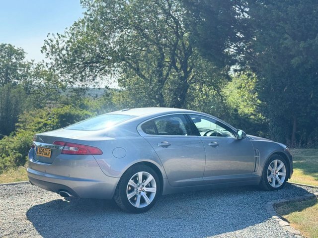 Jaguar XF V6 Luxury Saloon Grey #5