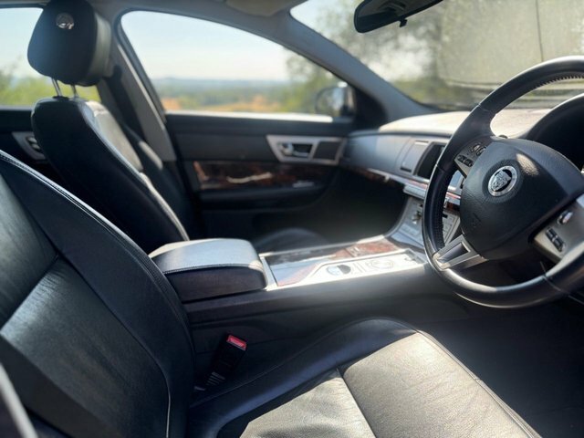 Jaguar XF 3.0D V6 Luxury Euro 5 Grey #9