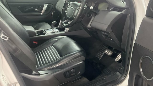 Land Rover Discovery Sport P200 Mhev S Suv White #3