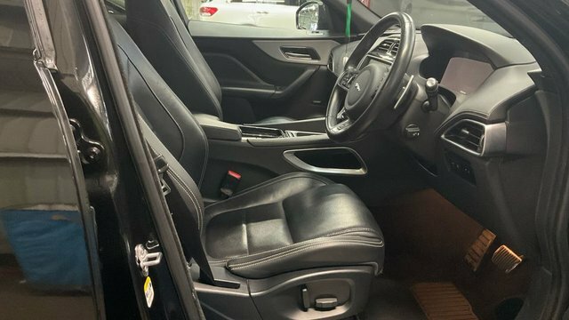 Jaguar F-Pace P250i R-sport Suv Black #3