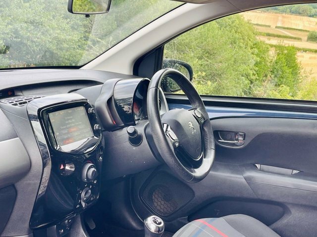 Peugeot 108 1.2 Puretech Feline Black #15