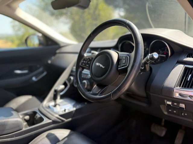 Jaguar E-Pace D150 S Suv MV69LDO Red #6