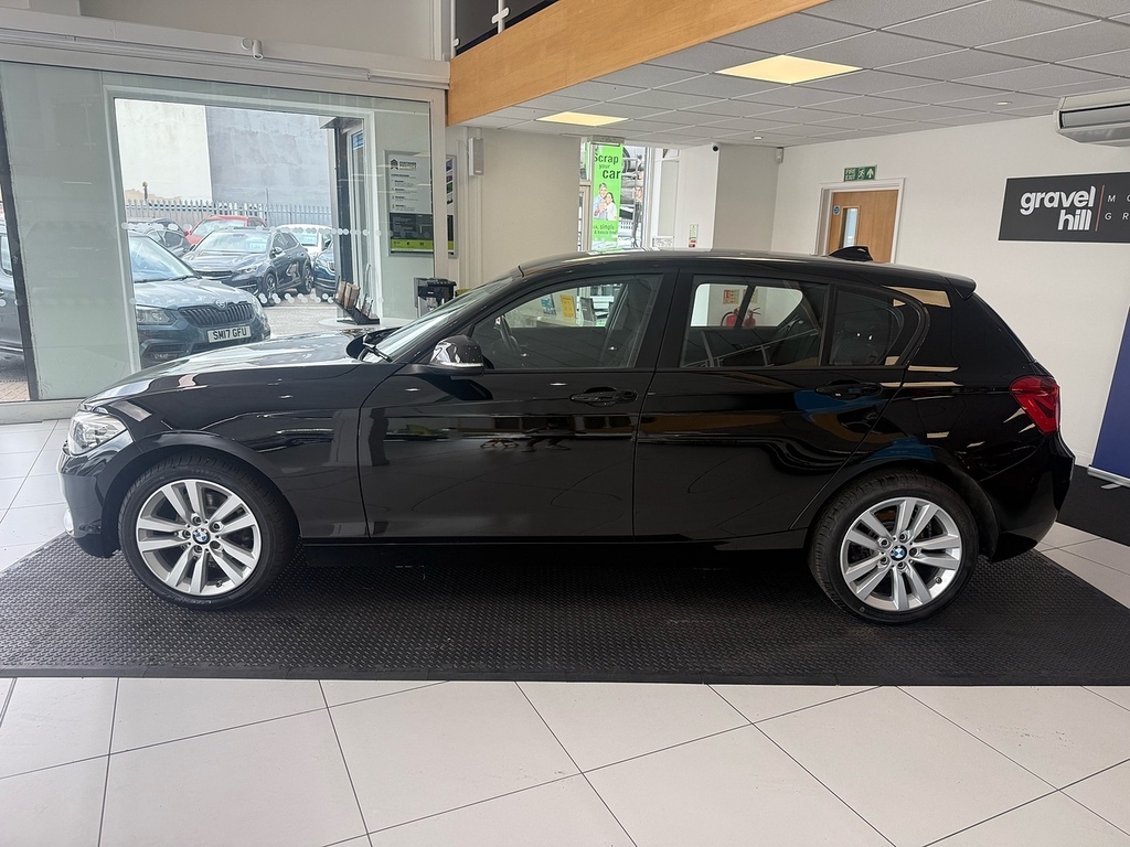 BMW 1 Series 1.5 116D Sport Hatchback Euro 6 HK18MYL Black #4