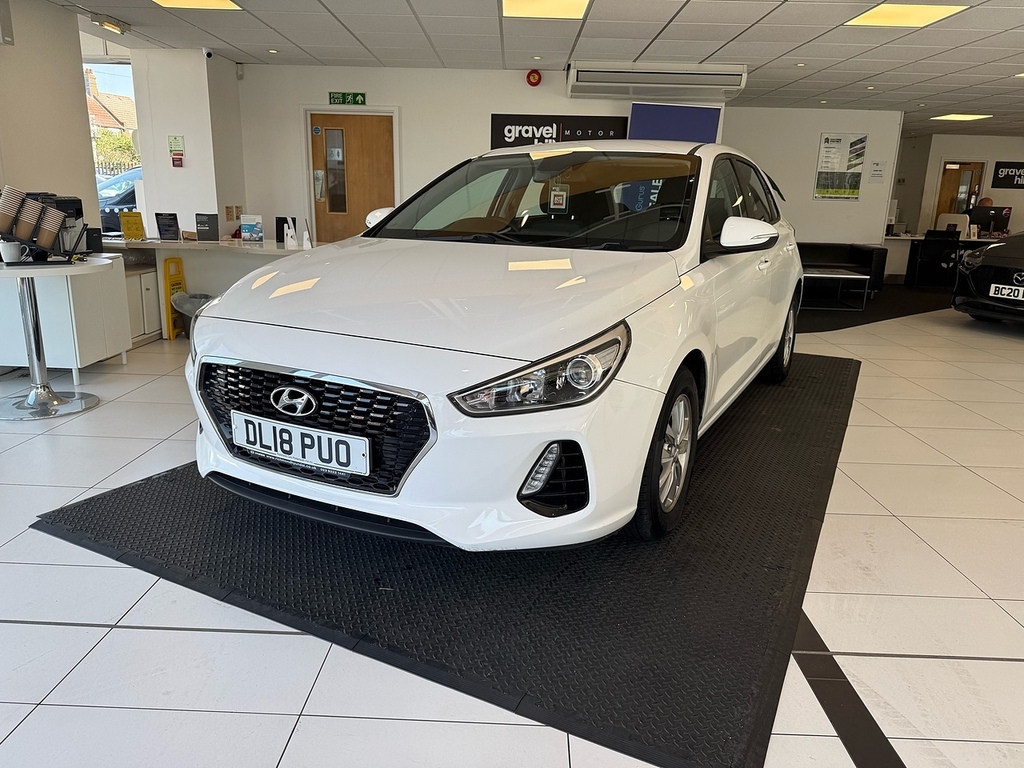 Hyundai I30 1.0 T-gdi Blue Drive S Hatchback White #2