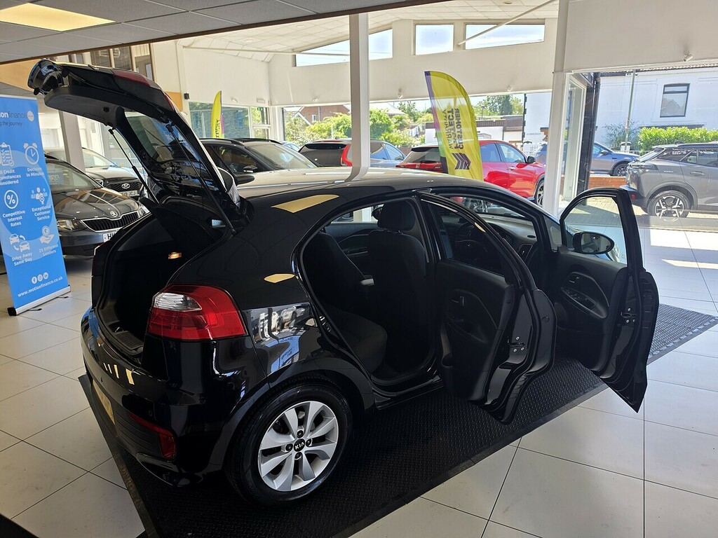 Kia RIO 1.25 Sr7 Hatchback Euro 6 84 Bh White #29