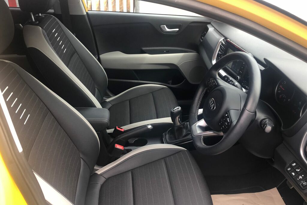 Kia Stonic 1.0 T-gdi First Edition Suv Euro Yellow #5