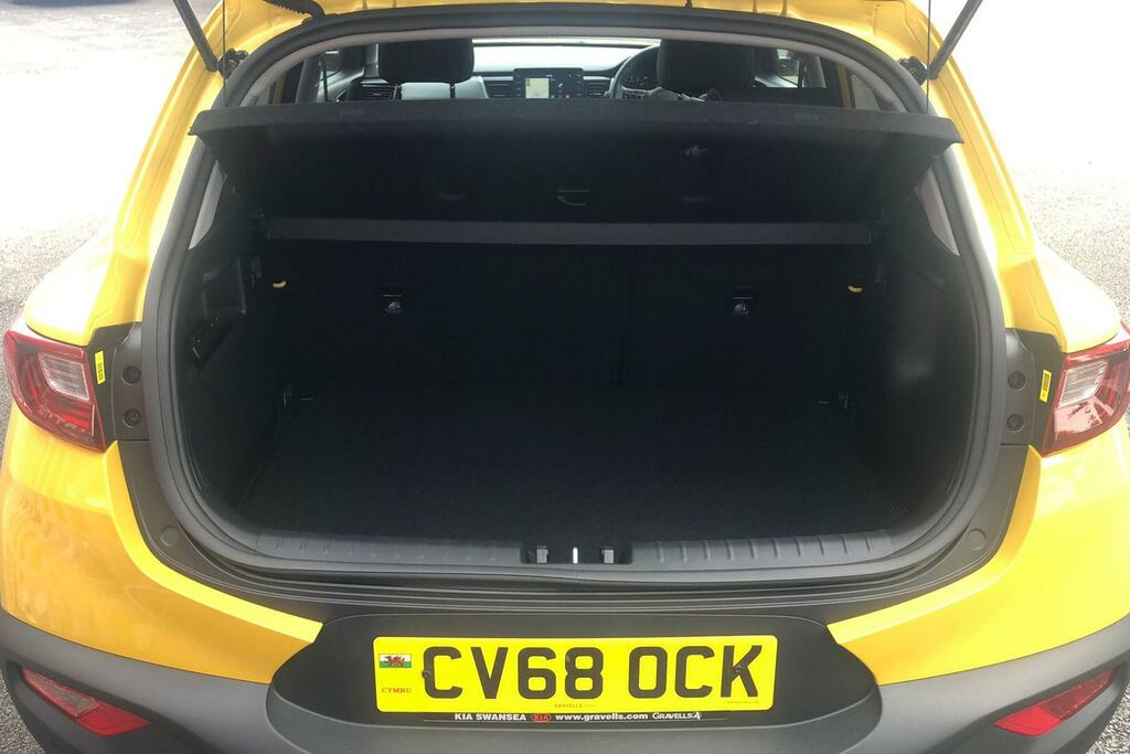 Kia Stonic 1.0 T-gdi First Edition Suv Euro Yellow #4