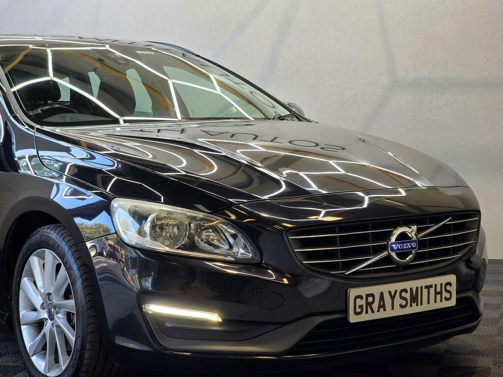 Volvo V60 Se Nav Black #3