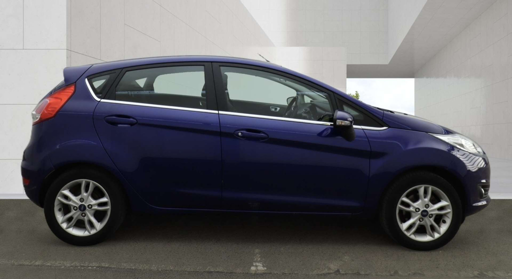 Ford Fiesta Zetec #4