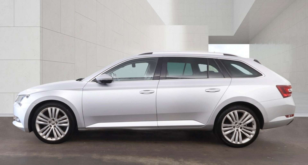 Skoda Superb Se L Executive Tdi  #3