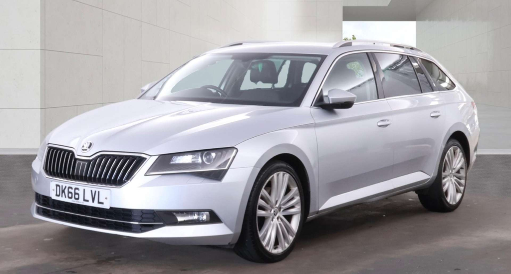 Skoda Superb Se L Executive Tdi  #2