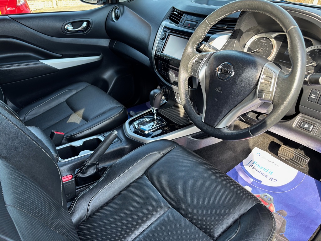 Nissan Navara 2.3 Dci Tekna 4X4 Shr Dcb 190 Bhp White #14