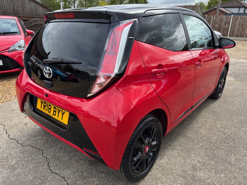 Toyota Aygo 1.0 Vvt-i X-cite 4 Red Bi-tone Euro 6 Red #5