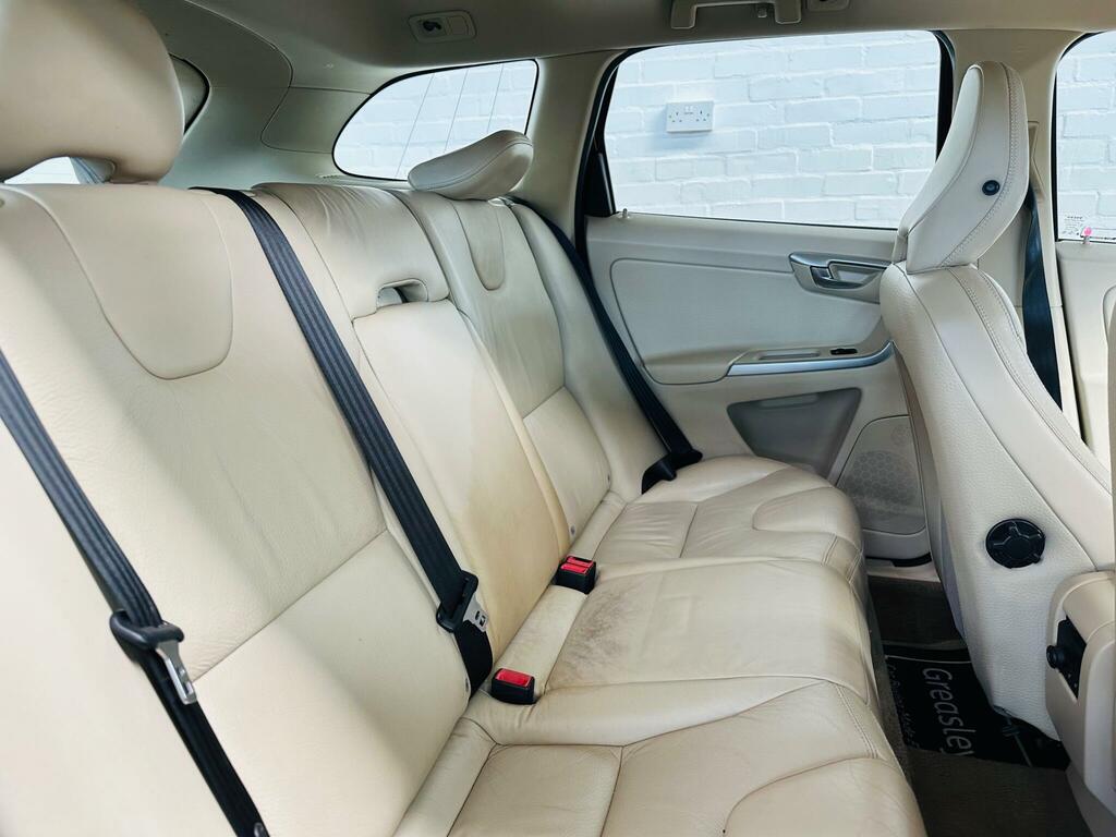 Volvo XC60 2.4D Se Geartronic Euro 4 Black #17