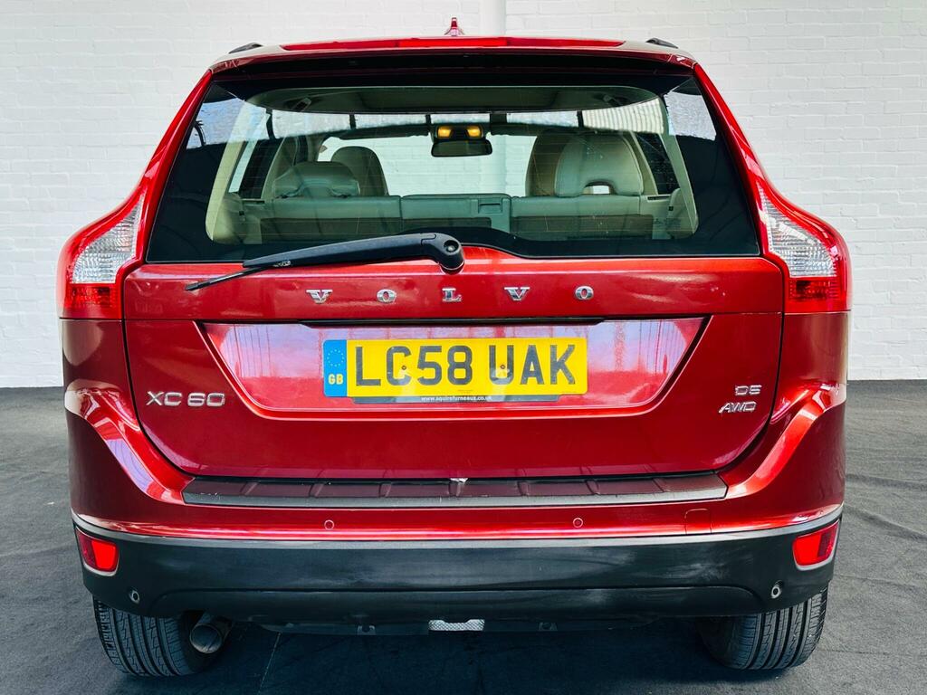 Volvo XC60 2.4 D5 Se Lux Geartronic Awd Euro 4 Red #4