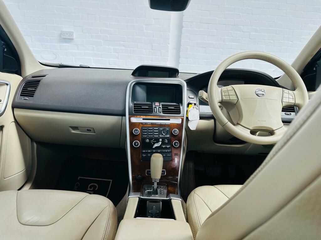 Volvo XC60 2.4D Se Geartronic Euro 4 Black #13