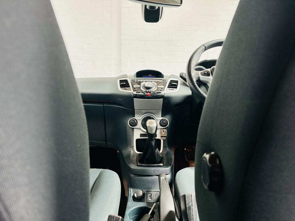 Ford Fiesta Edge 1.4 Tdci 8X Services 20 Road Tax Silver #12
