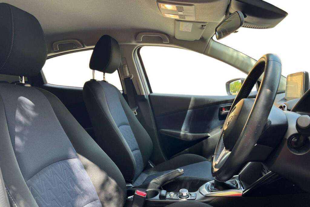 Mazda 2 1.5 90Ps Sport Black White #3
