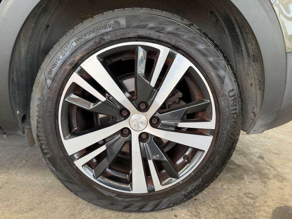 Peugeot 5008 Puretech Ss Gt Line Grey #9