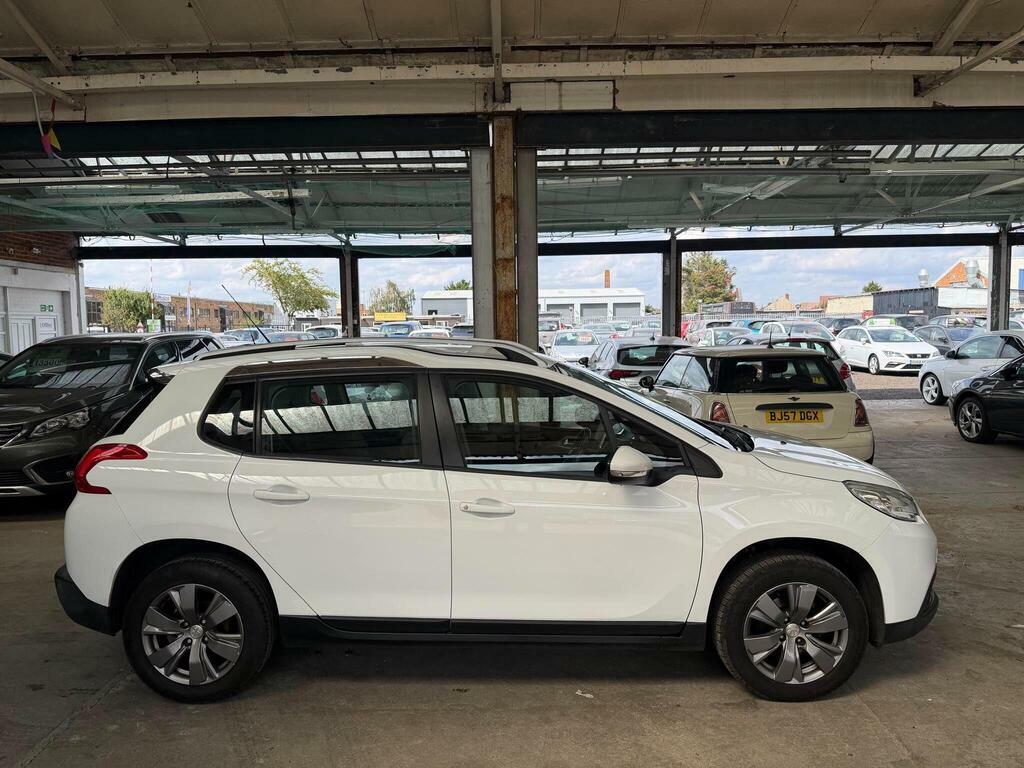 Peugeot 2008 1.2 Puretech Active Euro 6 White #3
