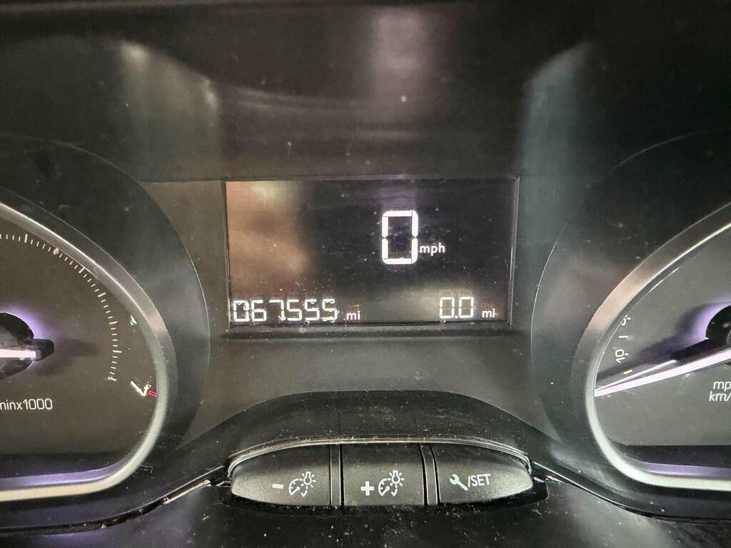 Peugeot 2008 1.2 Puretech Feline Suv Eat Euro 6 Ss Black #26