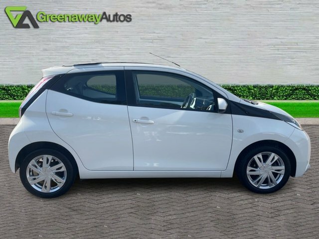 Toyota Aygo Vvt-i X-pression X-wave KP65FPE White #5