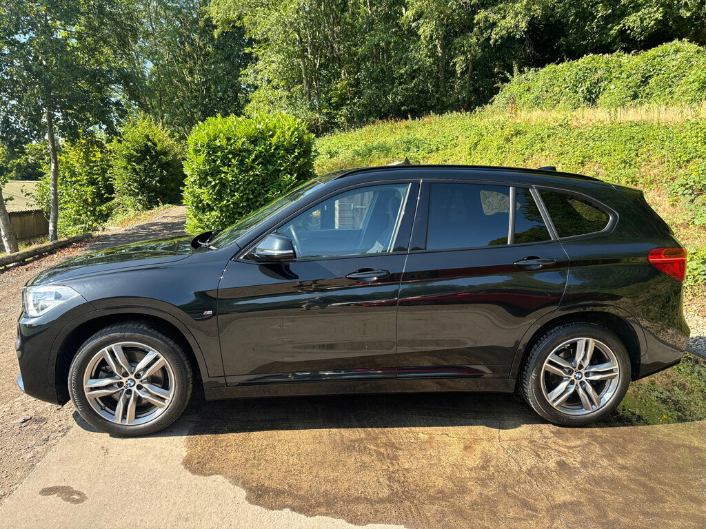 BMW X1 X1 Sdrive18i Xline Black #8