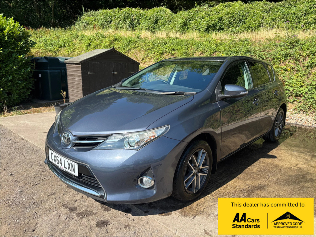 Toyota Auris 1.6 V-matic Icon Plus Hatchback Blue