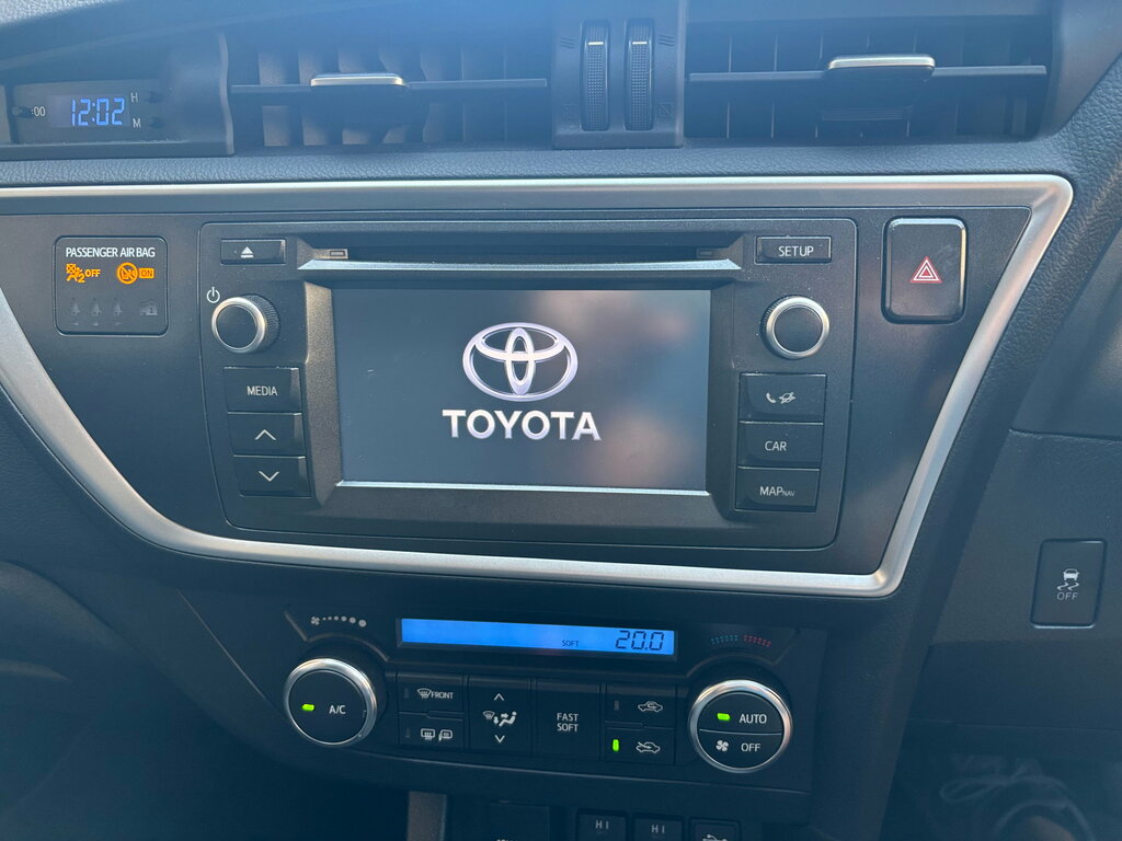Toyota Auris 1.6 V-matic Icon Hatchback Multidrive S Silver #20