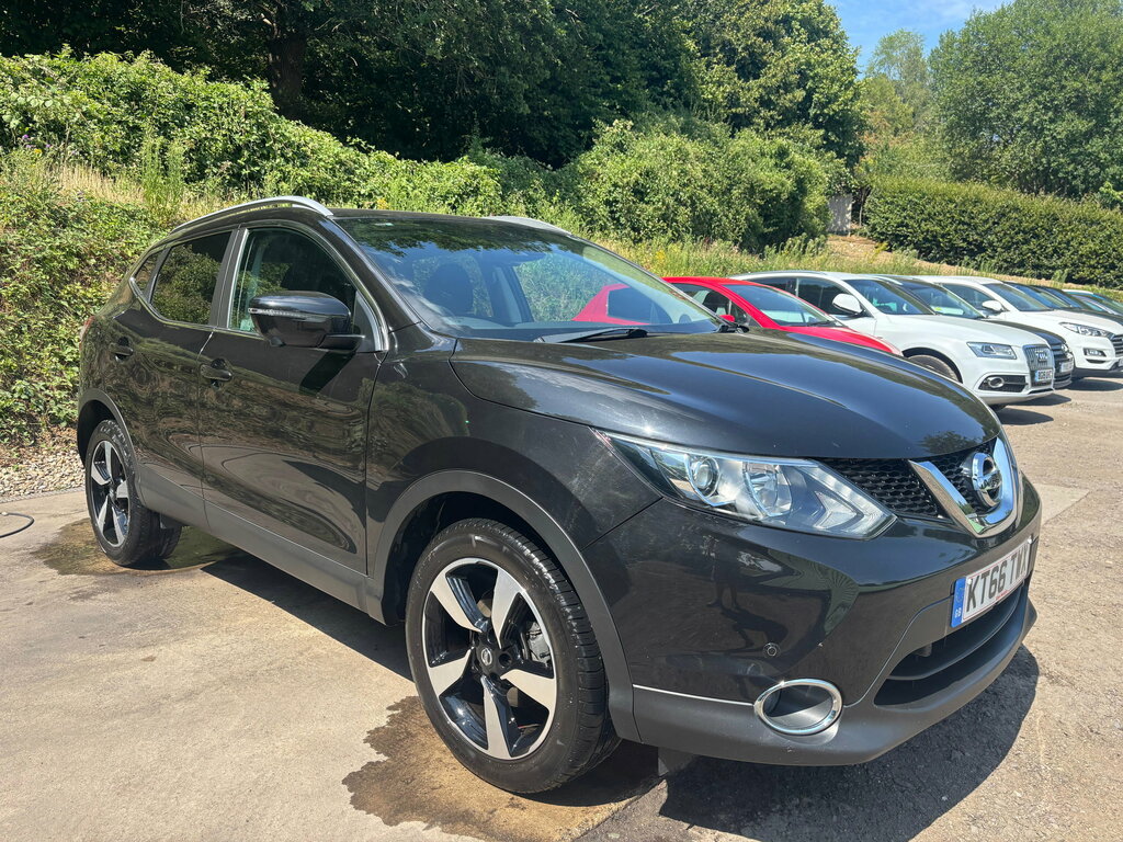 Nissan Qashqai 1.2 Dig-t N-connecta Suv 2Wd Eur Black #3