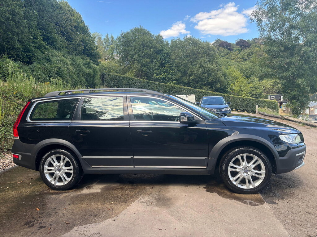 Volvo XC70 2.0 D4 Se Lux Estate Euro 6 Ss Black #4