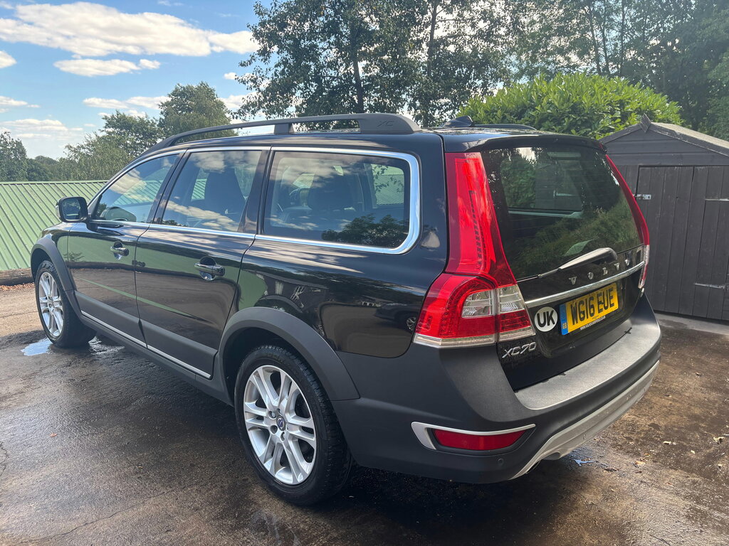 Volvo XC70 D5 220 Se Lux Awd Geartronic Black #7