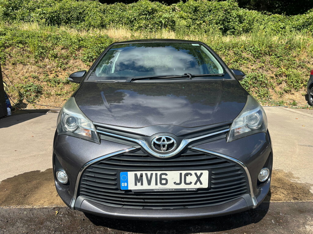 Toyota Yaris 1.33 Dual Vvt-i Icon Hatchback E Grey #2