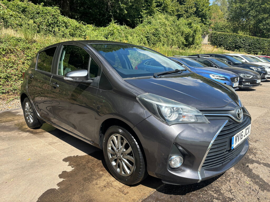 Toyota Yaris 1.33 Dual Vvt-i Icon Hatchback E Grey #3