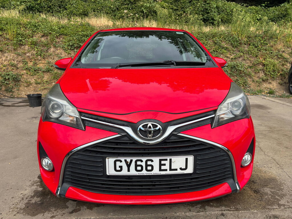 Toyota Yaris 1.33 Dual Vvt-i Icon Hatchback E Red #2